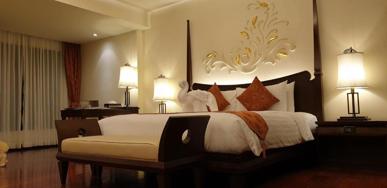Patong Paragon Resort & Spa Sha Extra Plus Exterior photo