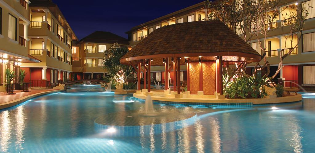 Patong Paragon Resort & Spa Sha Extra Plus Exterior photo The swimming pool at the Royal Thai Suite