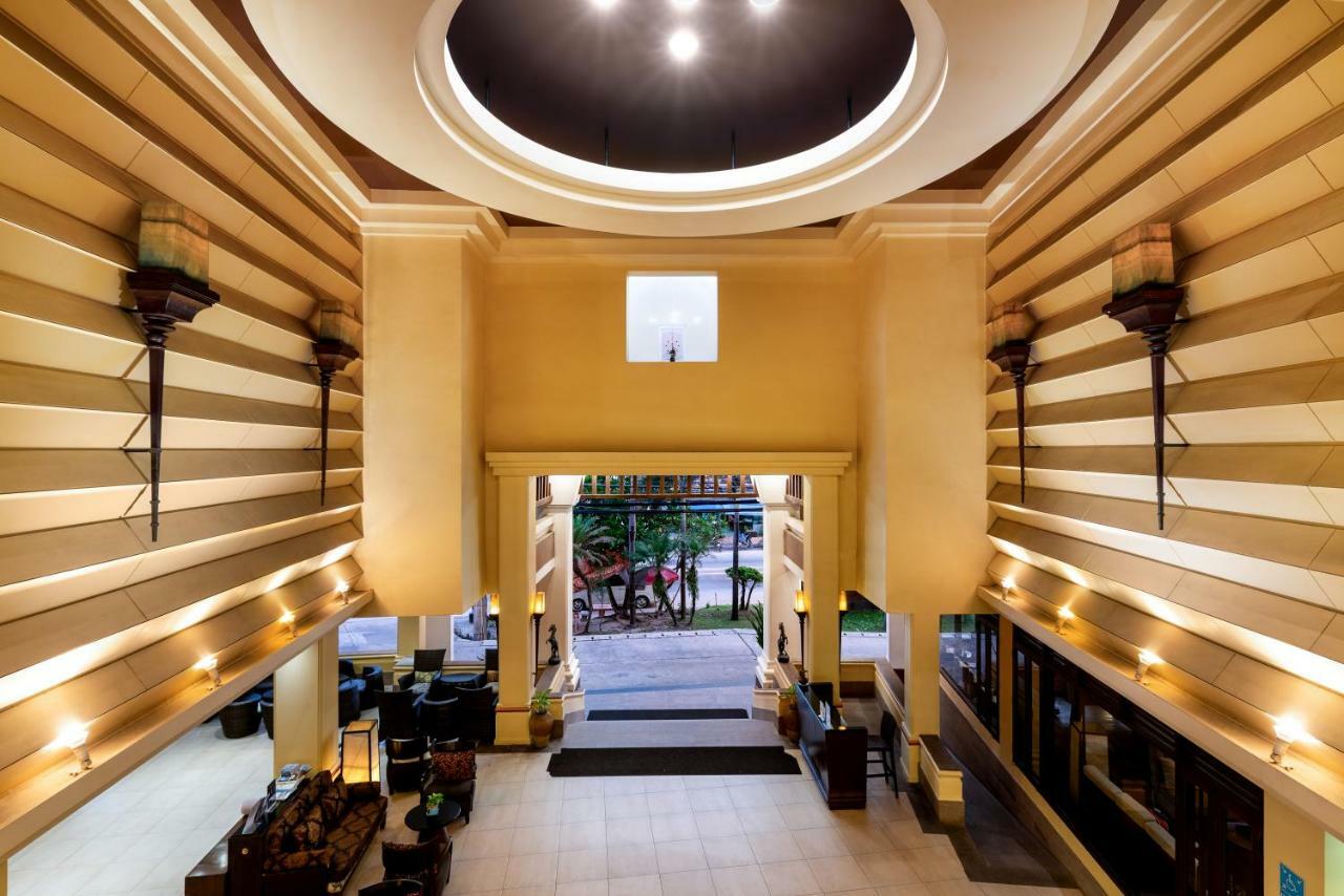 Patong Paragon Resort & Spa Sha Extra Plus Exterior photo Lobby